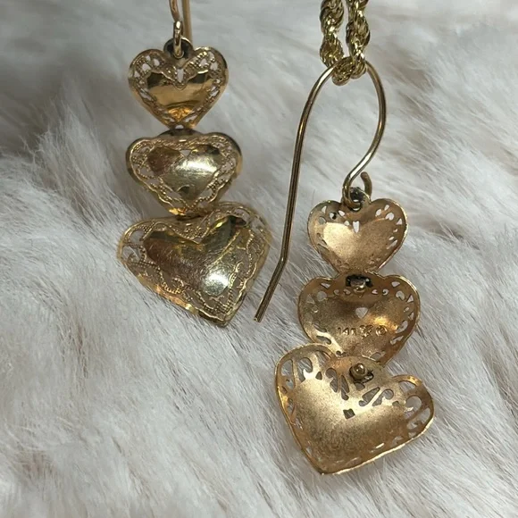 Vintage 14K Italian Gold Filigree Trio Heart Earrings - Picture 4 of 8